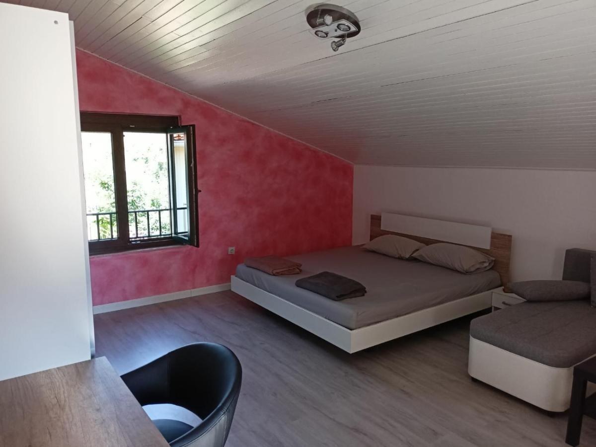 Saleto Apartma Jagodje Eksteriør billede